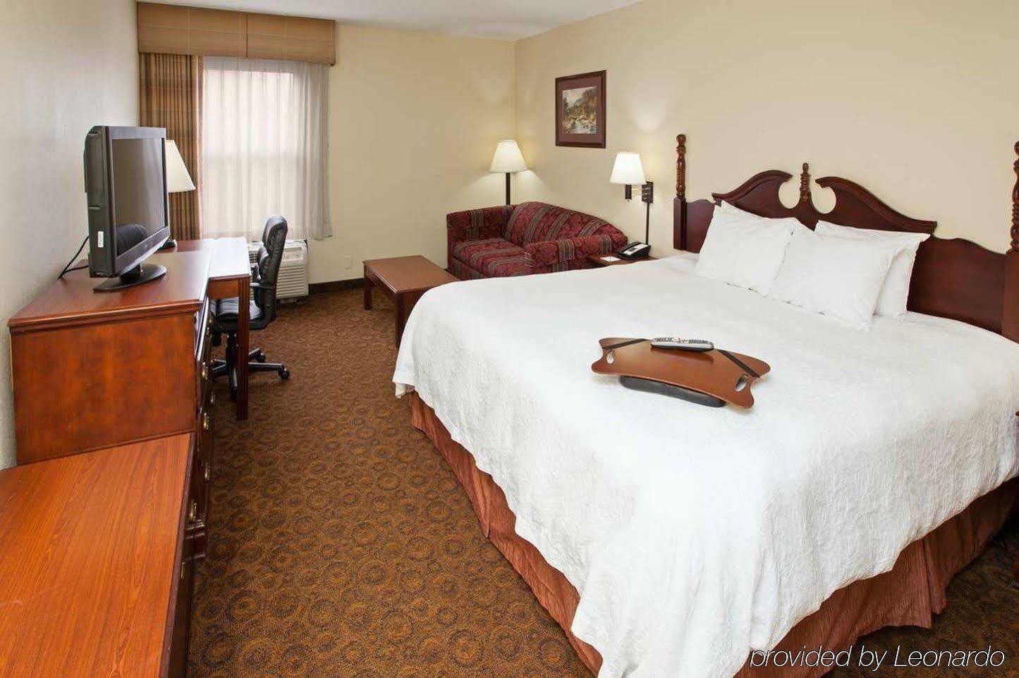 Hampton Inn Dickson Extérieur photo