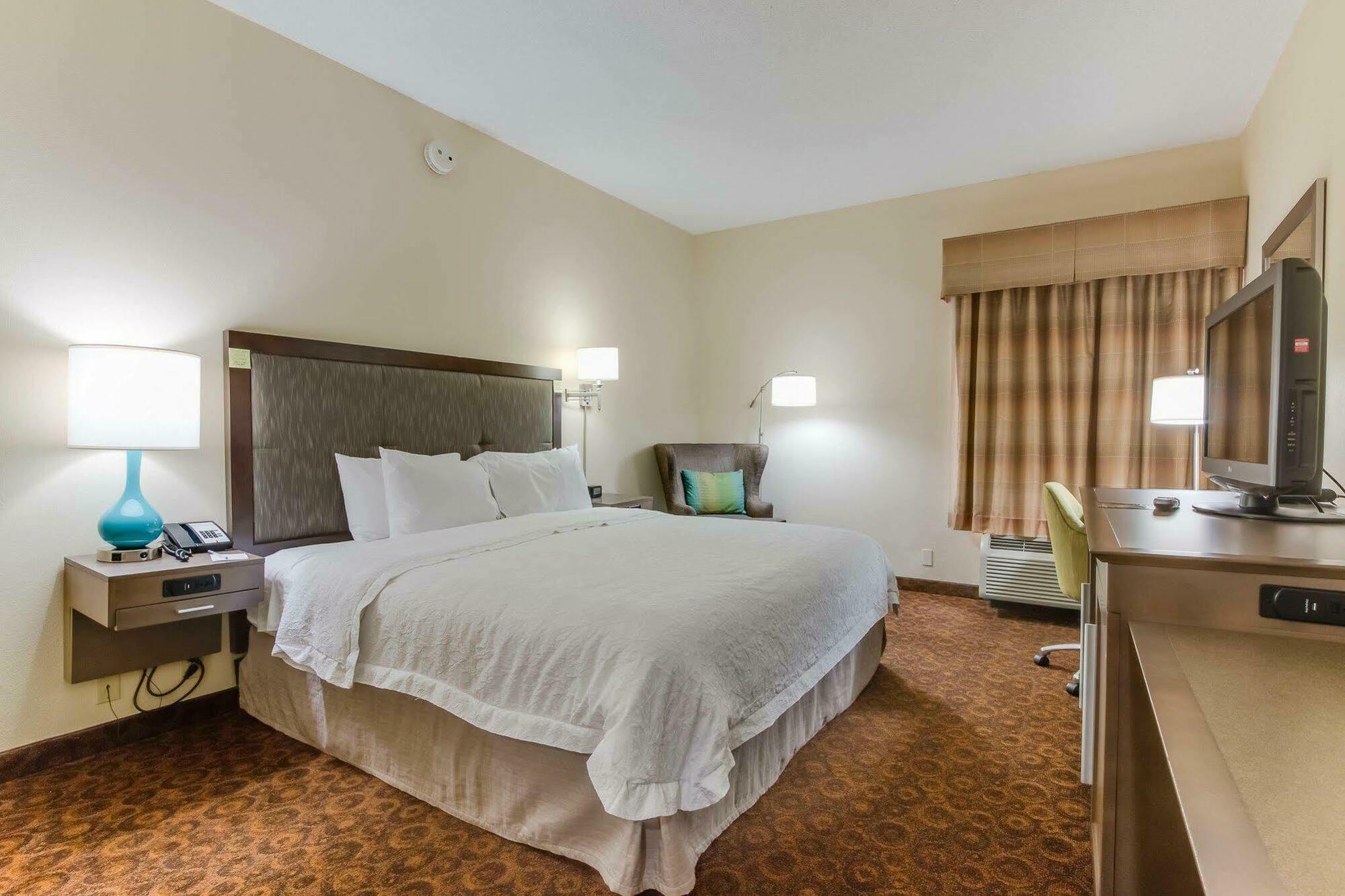 Hampton Inn Dickson Extérieur photo
