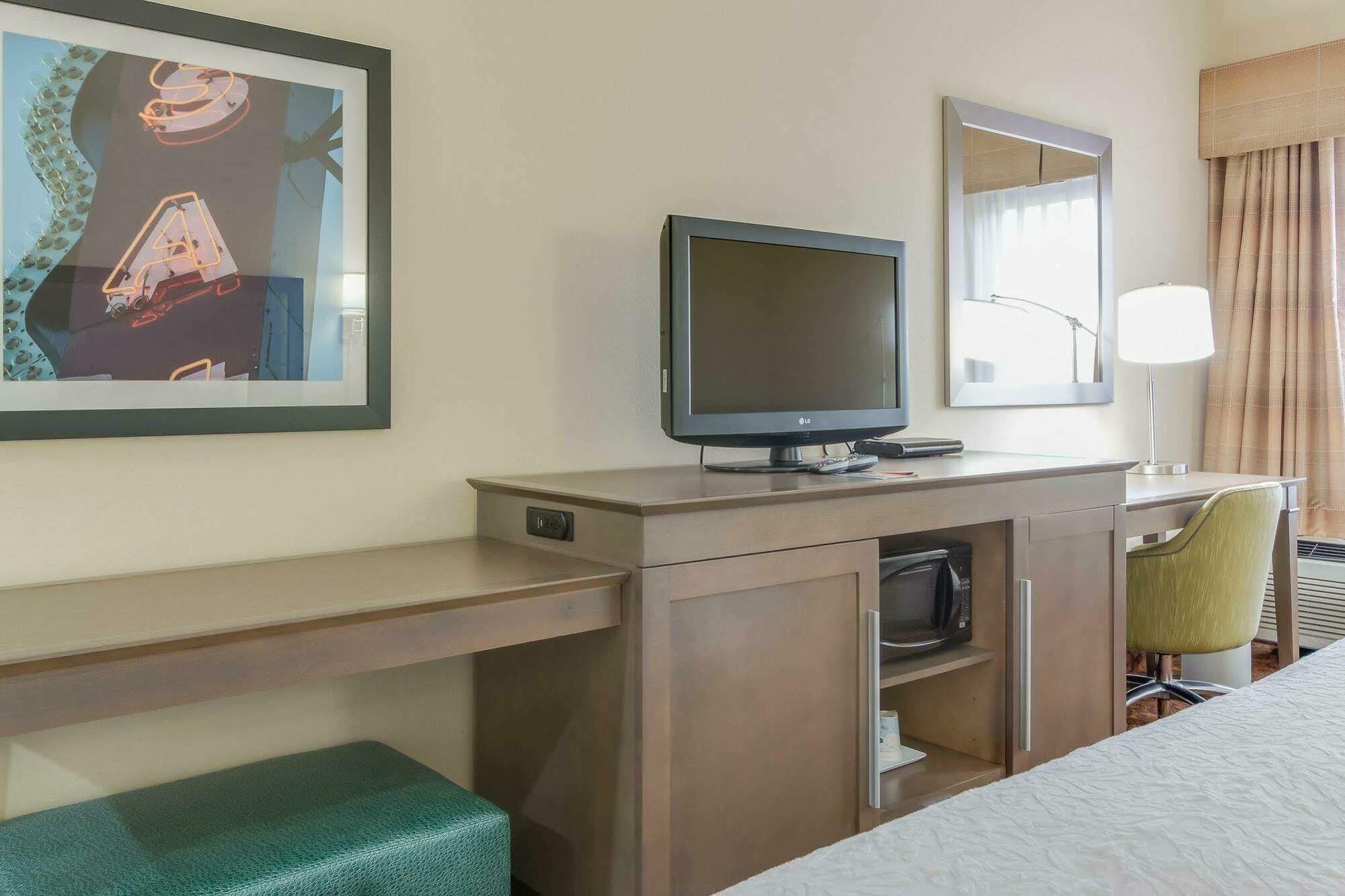 Hampton Inn Dickson Extérieur photo